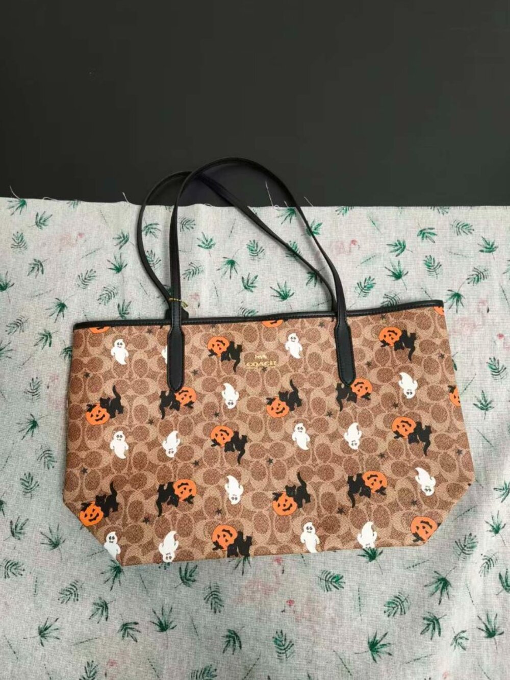 Coach Halloween Ghost Pumpkin Cat Signature Tote Bag, Brand New Unused
